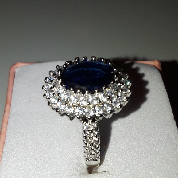 Sterling silver sapphire ring size 6, new - Picture 3 of 8